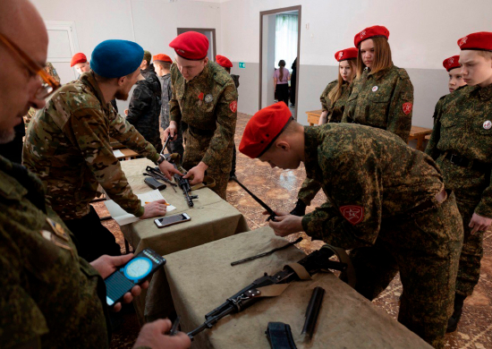 Юнармейцы Кузбасса приняли участие в военно-спортивной игре «Рубеж»
