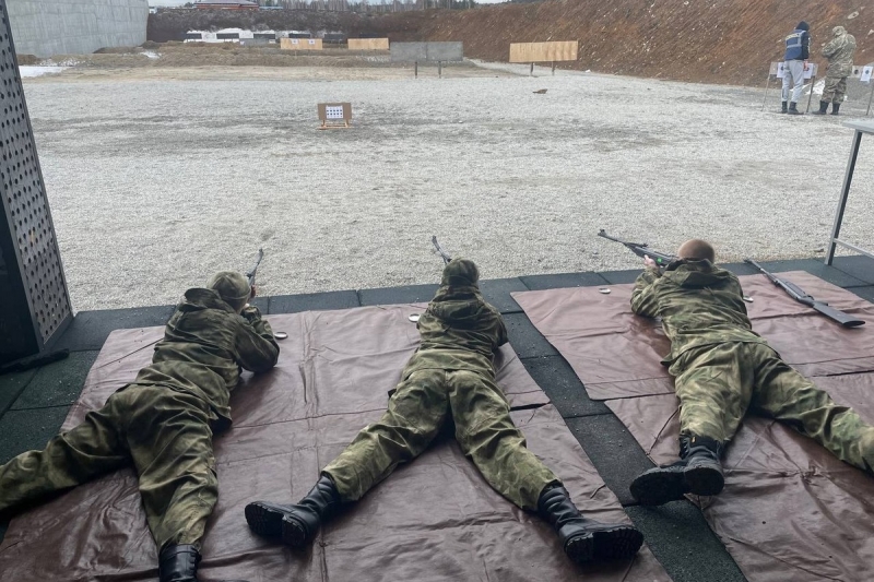Юнармейцы приняли участие в соревнованиях «Ворошиловский стрелок» в Свердловской области