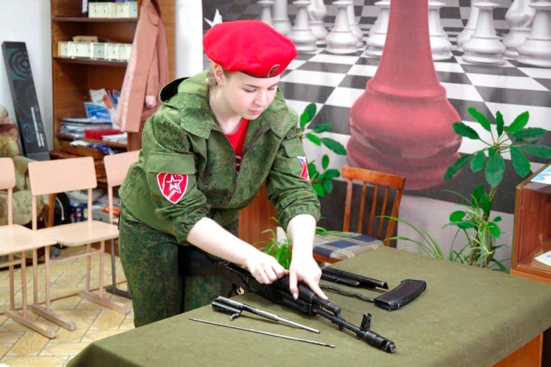 Юнармейцы в Кемеровской области приняли участие в военно-спортивном соревновании «Огневой рубеж»
