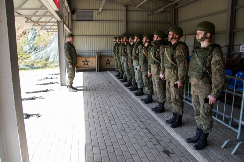 С военнослужащими соединений 15-й армии ВКС (особого назначения) проведены испытания для присвоения классной квалификации