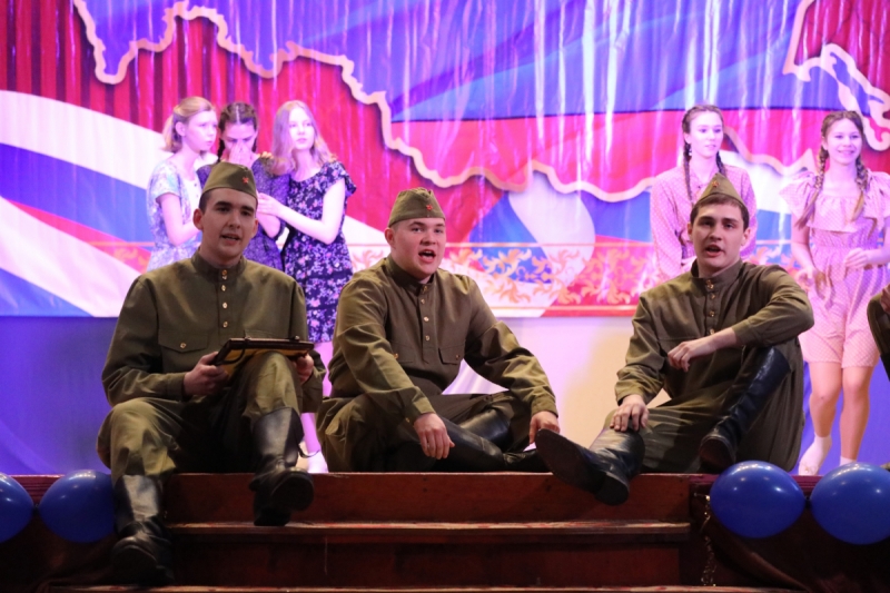 В Амурской области в Доме офицеров прошел патриотический конкурс художественной самодеятельности