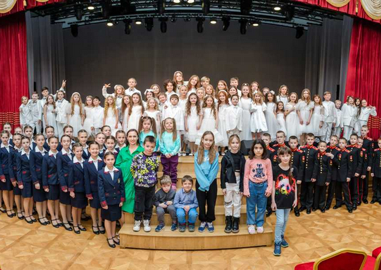 В Центральном Доме Российской Армии состоялся концерт для детей военнослужащих и гражданского персонала Минобороны России