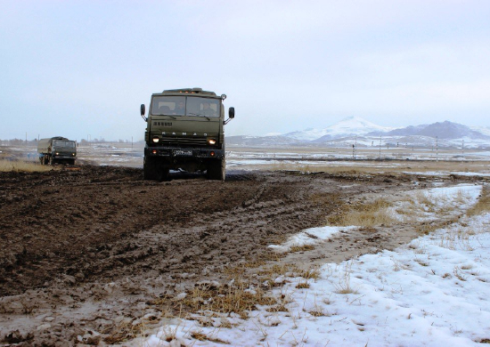 Военнослужащие российской военной базы в Армении отработают приемы сложного и экстремального вождения на полигоне Камхуд